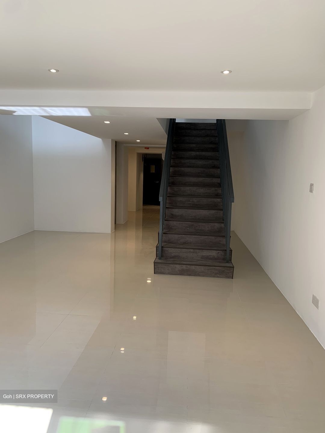 Sembawang Hills Estate (D20), Terrace #589797691